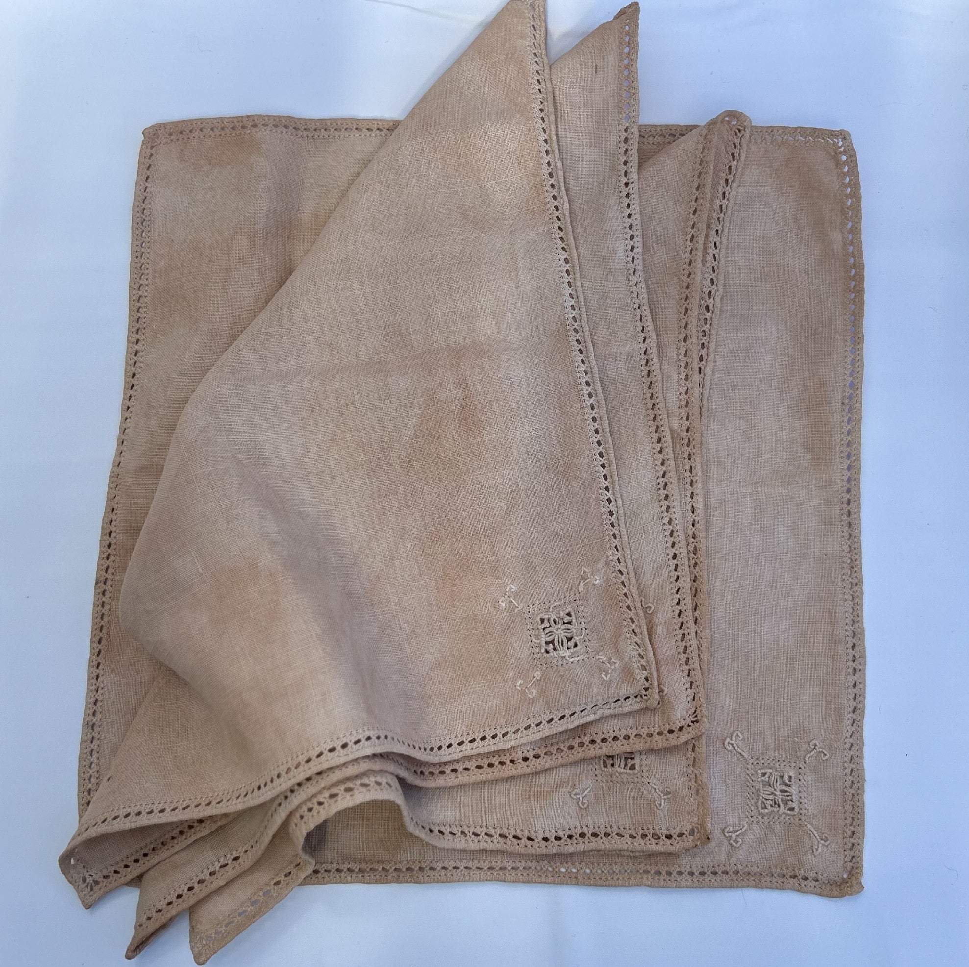 Linen Vintage Napkins (Set of 4) in Pale Pink