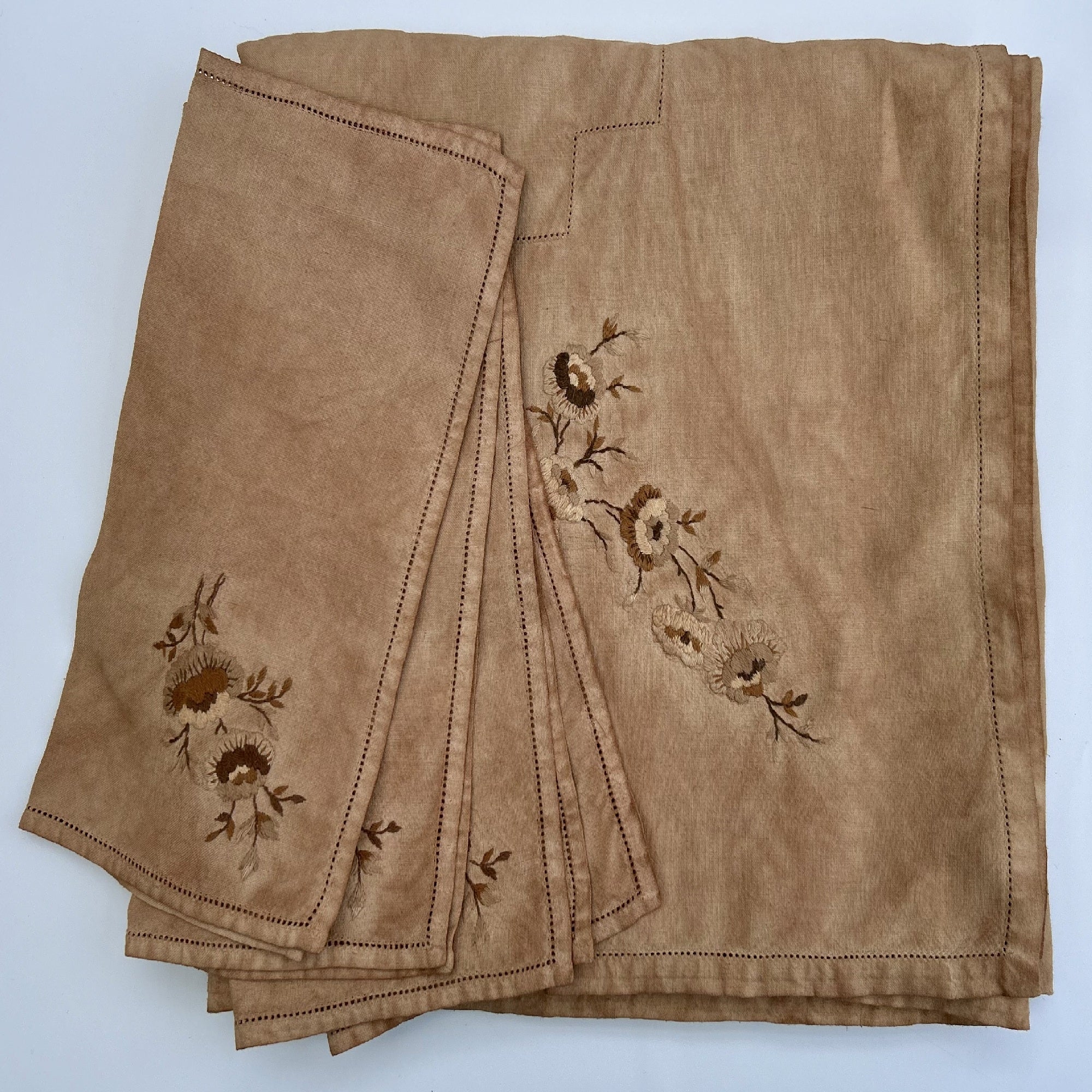 Linen Vintage Square Table Cloth and Set of 4 Napkins with embroidered detail in Clay Pink
