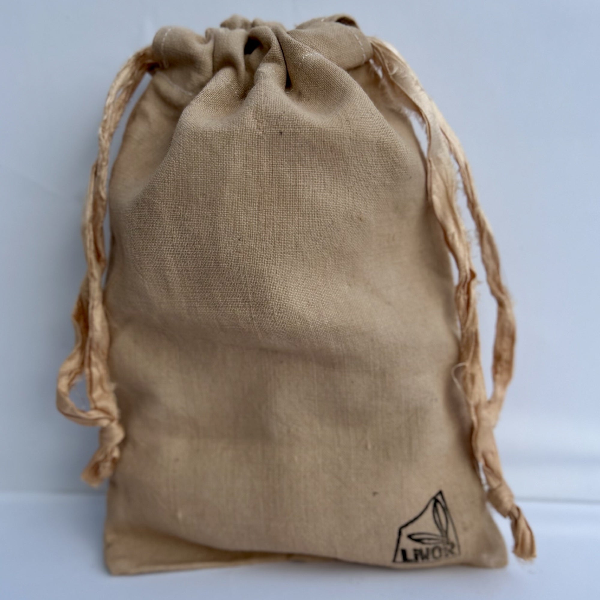 Small Linen Drawstring Bag in Pale Pink